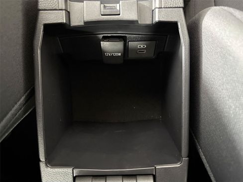 Certified 2026 Toyota Corolla Cross LE FWD image 31