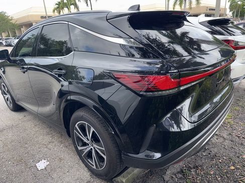 Used 2025 Lexus RX 350 Premium w/ Accessory Package (Z1) FWD image 6