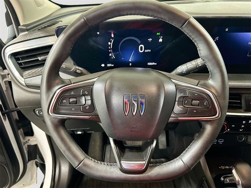 Used 2025 Buick Encore GX Sport Touring w/ Advanced Technology Package image 9