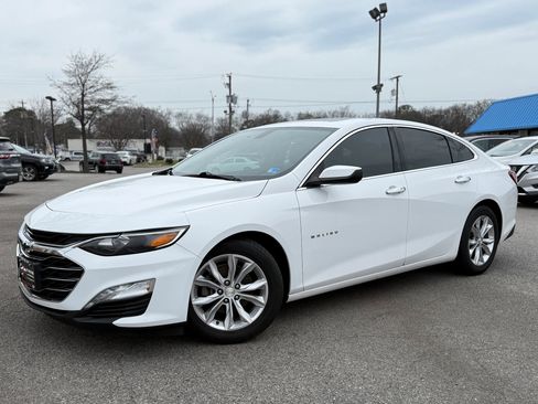 Used 2019 Chevrolet Malibu LT image 1