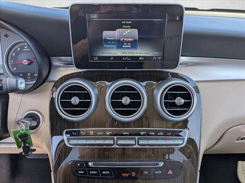 Used 2016 Mercedes-Benz GLC 300 image 13