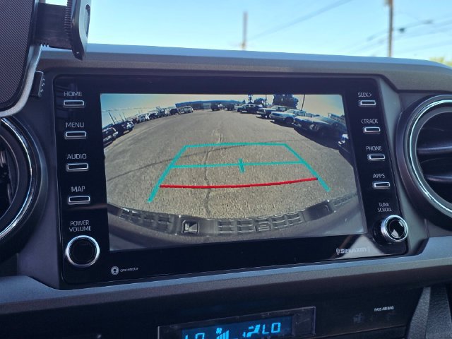 Used 2022 Toyota Tacoma TRD Off-Road AWD/4WD image 27
