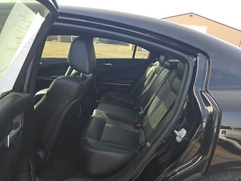 Used 2019 Dodge Charger SXT w/ Plus Group image 6