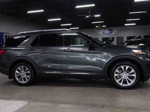 Used 2020 Ford Explorer Limited image 6