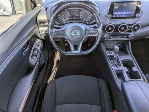 Used 2021 Nissan Sentra SV image 4