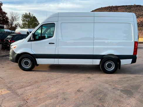 New 2026 Mercedes-Benz Sprinter 2500 image 2