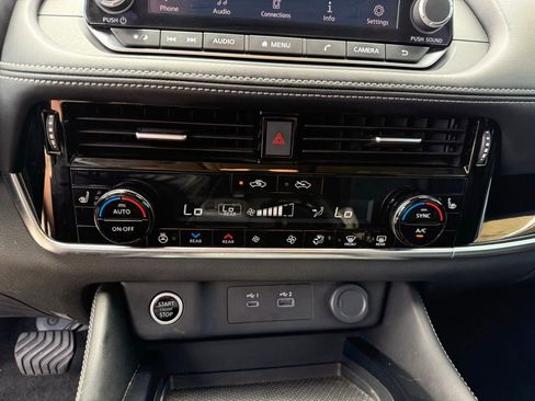 Used 2022 Nissan Rogue SL FWD image 19