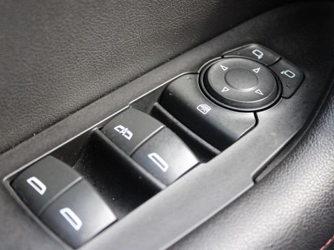 Used 2020 Chevrolet Blazer RS FWD image 24
