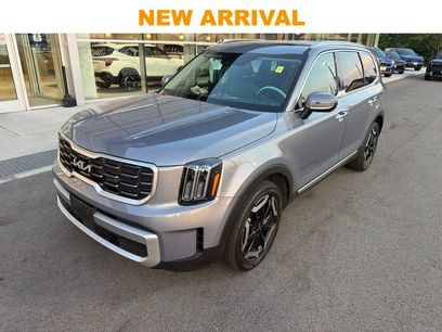 Used 2025 Kia Telluride S