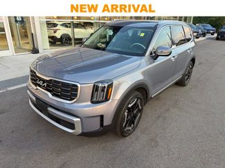 Used 2025 Kia Telluride S FWD video 1