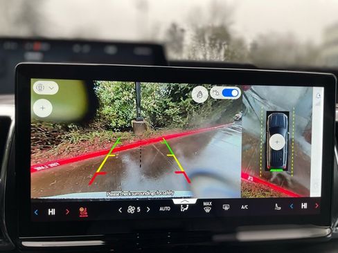 Used 2025 Ford Expedition Max Platinum image 17