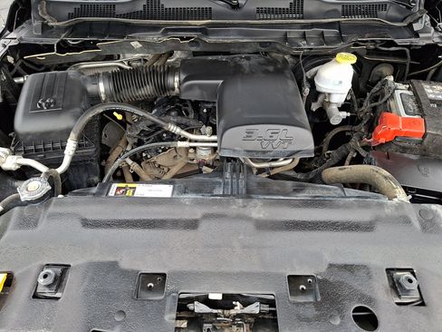 Used 2024 RAM 1500 Classic SLT AWD/4WD image 27