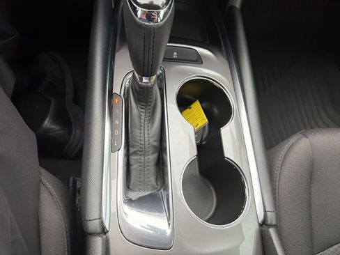 Used 2017 Chevrolet Malibu LT FWD image 37