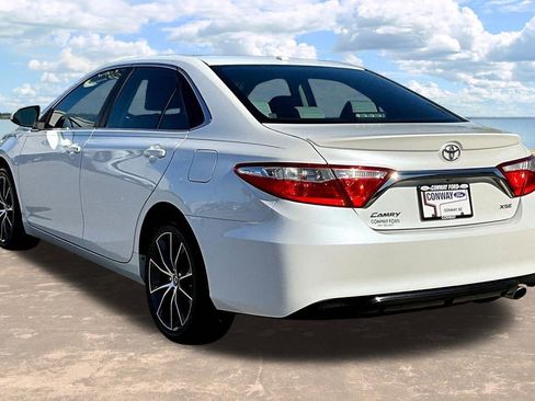 Used 2017 Toyota Camry XSE FWD image 5