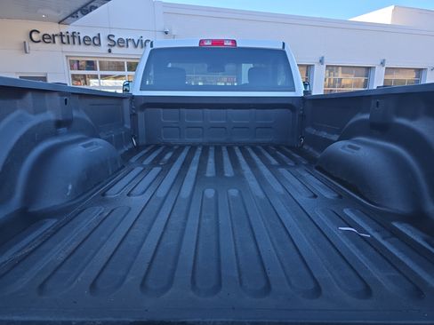 Used 2018 RAM 2500 Tradesman w/ Chrome Appearance Group image 7