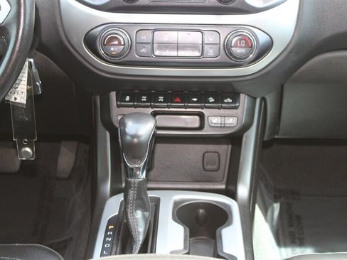 Used 2022 Chevrolet Colorado ZR2 AWD/4WD image 29