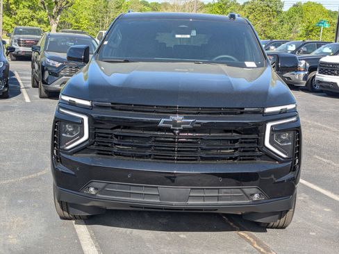 New 2026 Chevrolet Suburban RST w/ RST Capability Package AWD/4WD image 3