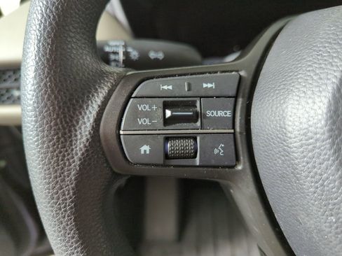 Used 2025 Honda HR-V LX image 28