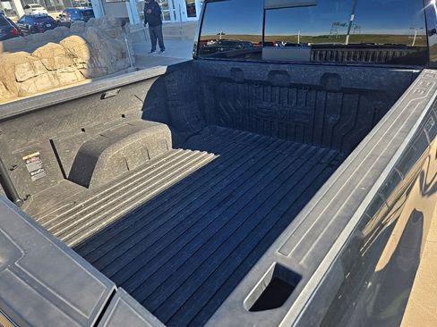 Used 2020 GMC Sierra 1500 AT4 w/ AT4 Premium Package image 13