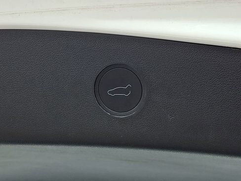 Used 2023 Tesla Model 3 Standard Range RWD image 32