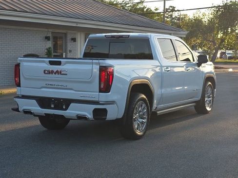 Used 2026 GMC Sierra 1500 Denali w/ Technology Package AWD/4WD image 4