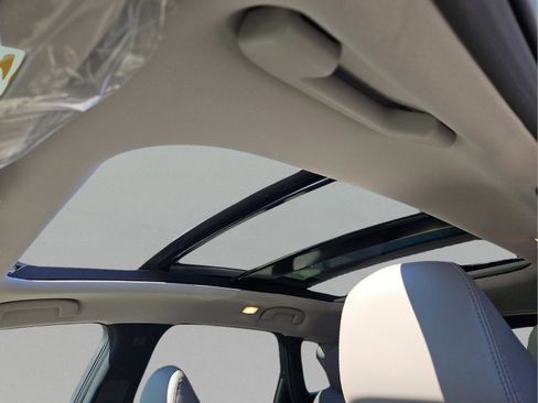 Certified 2025 INFINITI QX50 Luxe AWD/4WD image 9