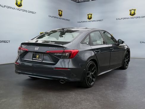 Used 2023 Honda Civic Sport image 5