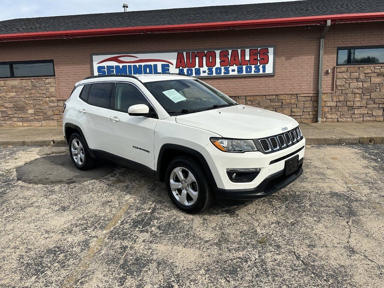Used 2018 Jeep Compass Latitude w/ Popular Equipment Group AWD/4WD image 1