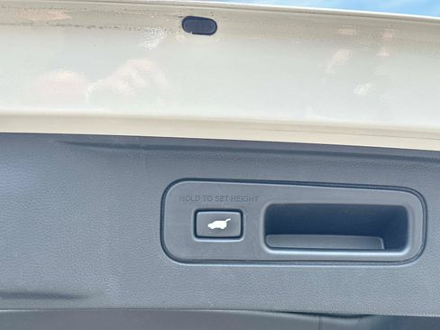 Certified 2023 Honda Pilot EX-L image 13