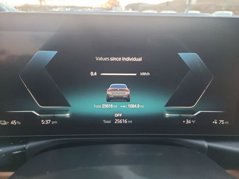 Used 2023 BMW i4 eDrive40 w/ M Sport Package image 21