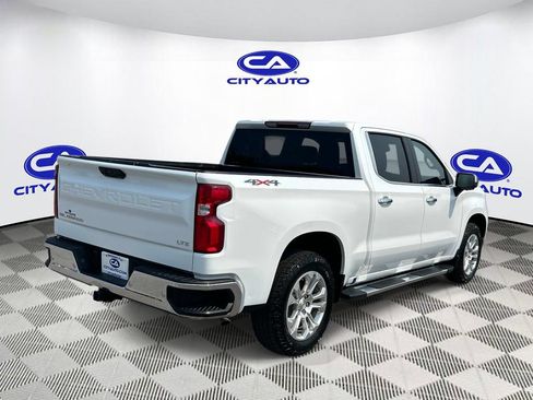 Used 2023 Chevrolet Silverado 1500 LTZ AWD/4WD image 3