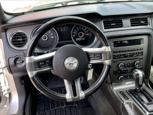 Used 2013 Ford Mustang GT image 6