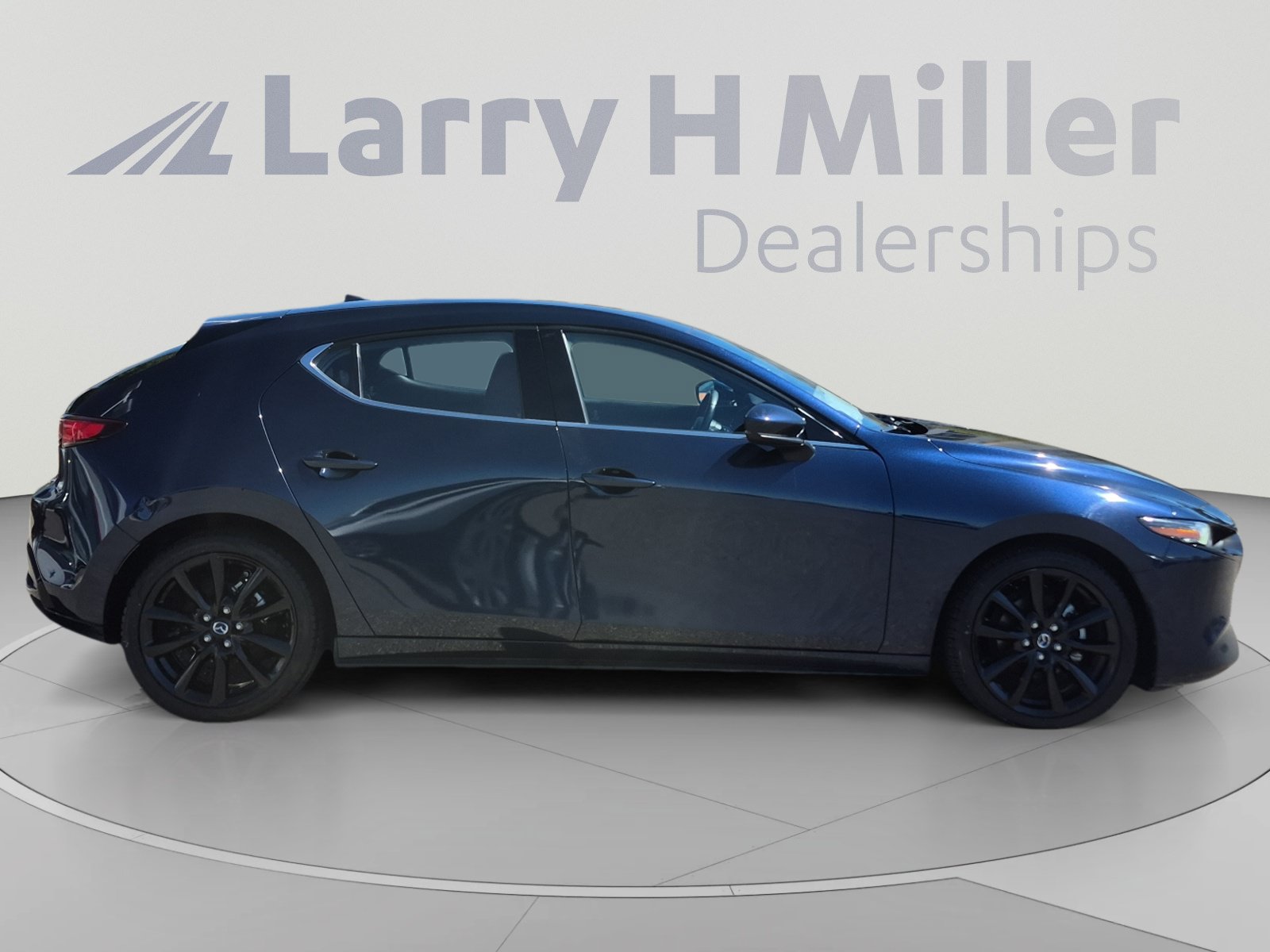 Used 2020 MAZDA MAZDA3 Hatchback w/ Premium Package FWD image 6
