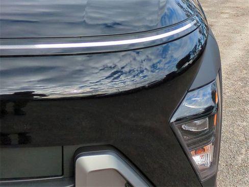 New 2026 Hyundai Kona SE image 10