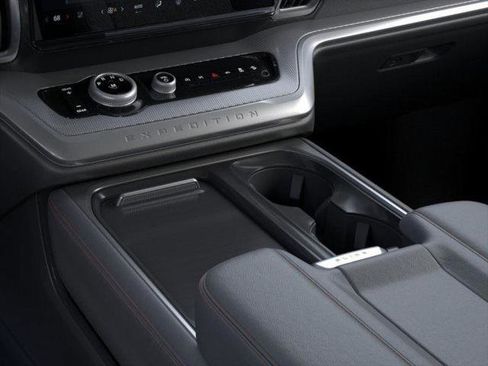 New 2025 Ford Expedition Max Active image 15