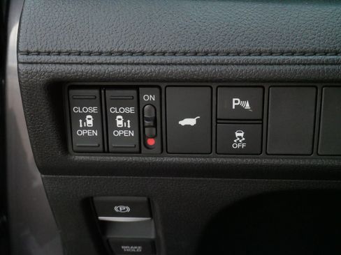 Certified 2026 Honda Odyssey Elite image 26