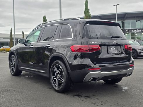 New 2026 Mercedes-Benz GLB 250 4MATIC image 4