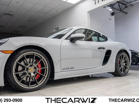 Used 2023 Porsche 718 Cayman GTS RWD image 12