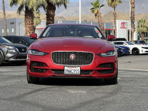 Used 2020 Jaguar XE S RWD image 8