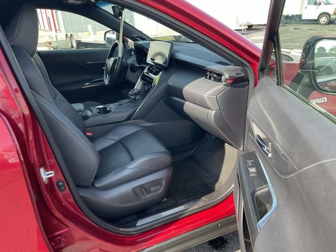 Used 2021 Toyota Venza Limited w/ Advanced Technology Package AWD/4WD image 33