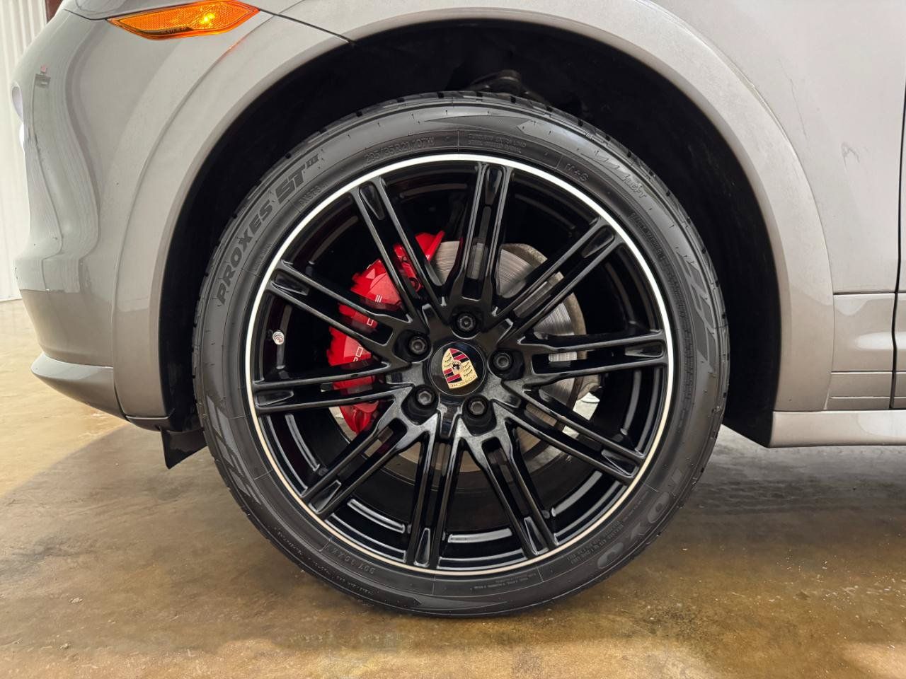Used 2014 Porsche Cayenne GTS AWD/4WD image 62