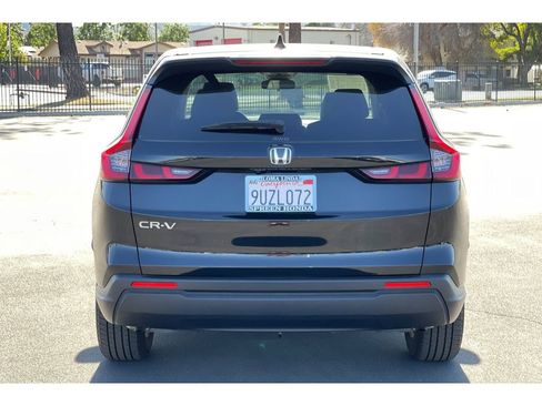 Certified 2025 Honda CR-V EX image 4