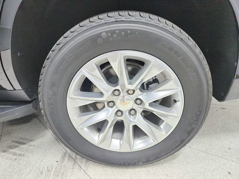 Used 2024 Chevrolet Tahoe Premier RWD image 14