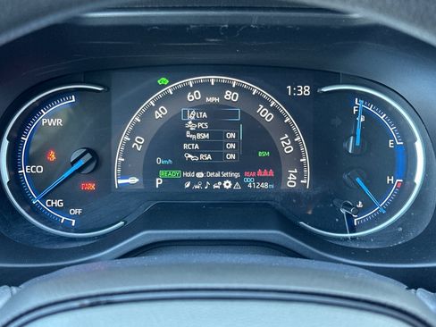 Used 2025 Toyota RAV4 LE AWD/4WD image 23