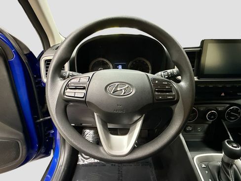 Used 2021 Hyundai Venue SE FWD image 15