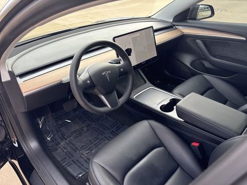 Used 2021 Tesla Model 3 Long Range image 11