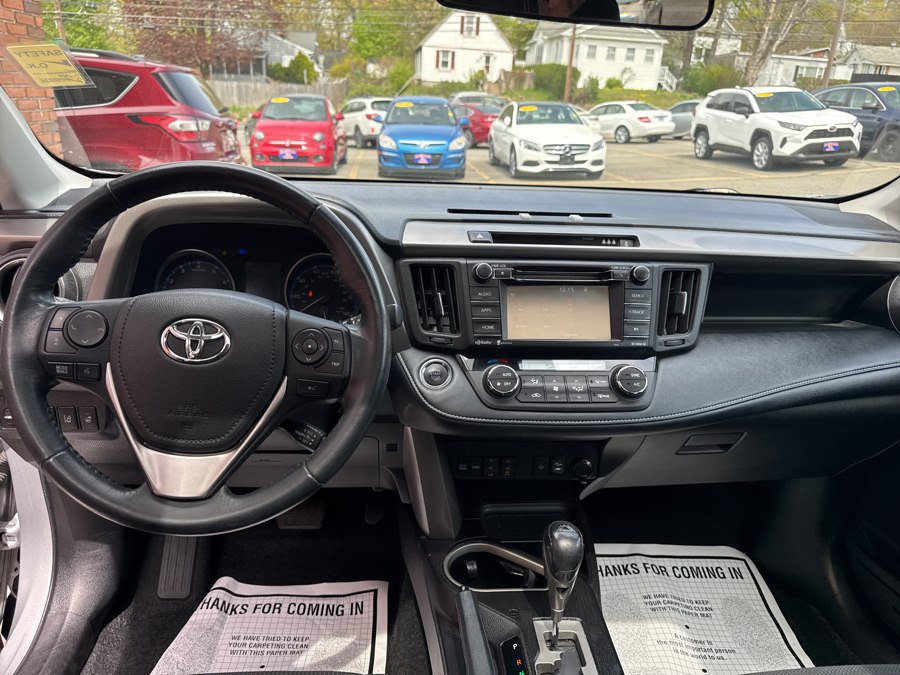 Used 2018 Toyota RAV4 XLE AWD/4WD image 22