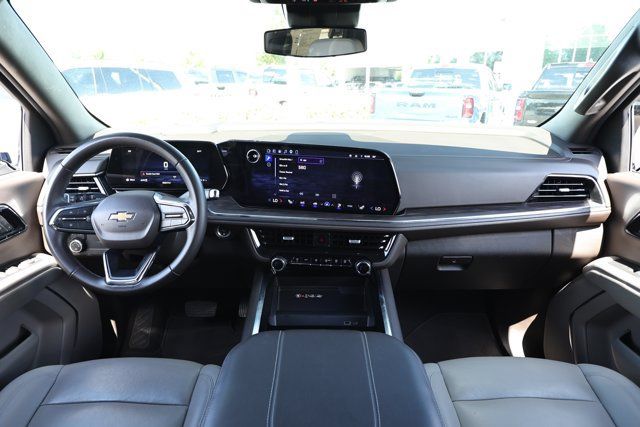 Used 2025 Chevrolet Tahoe LT AWD/4WD image 31