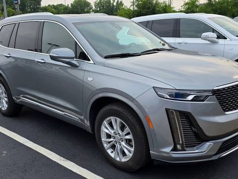 Used 2024 Cadillac XT6 Luxury w/ LPO, Floor Liner Package AWD/4WD image 3