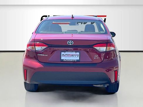 Used 2025 Toyota Corolla LE FWD image 6